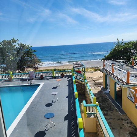 فندق Taino Cove تريجر آيلاند بيتش المظهر الخارجي الصورة